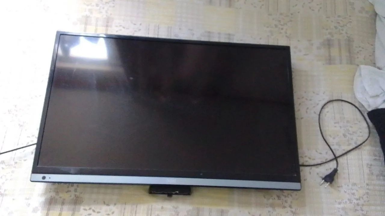Vendo televisão no precinho