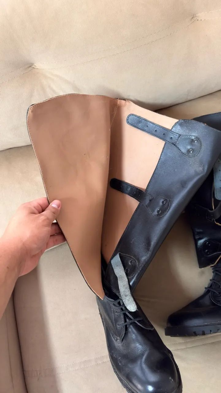Vendo Bota De Couro 3 Fivelas  - Foto 3