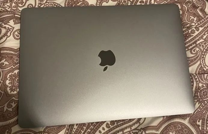 MacBook Air (M1, 2020) 8Gb Ram 256gb Ssd