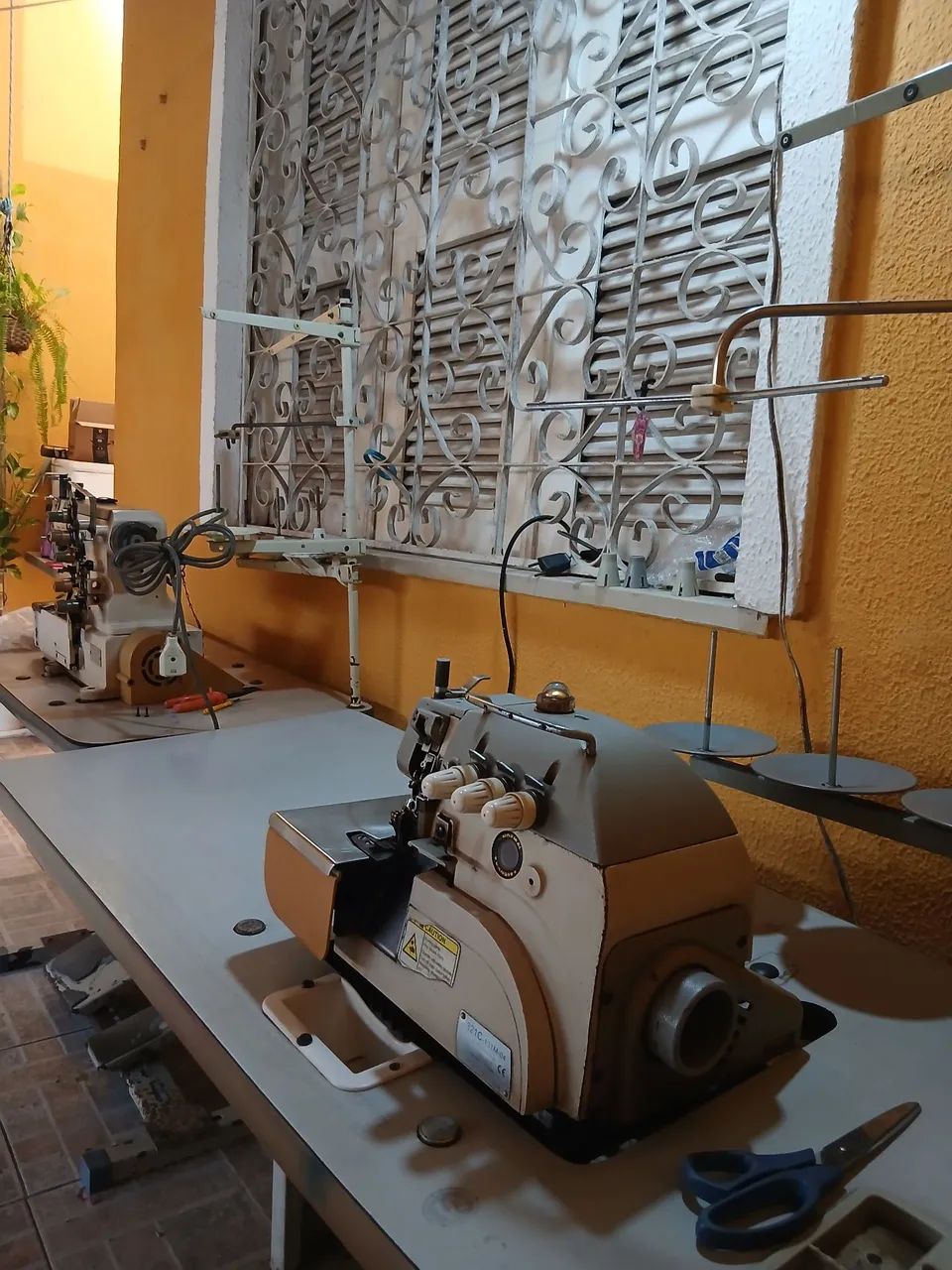 Vendo máquinas de costura industrial  - Foto 3