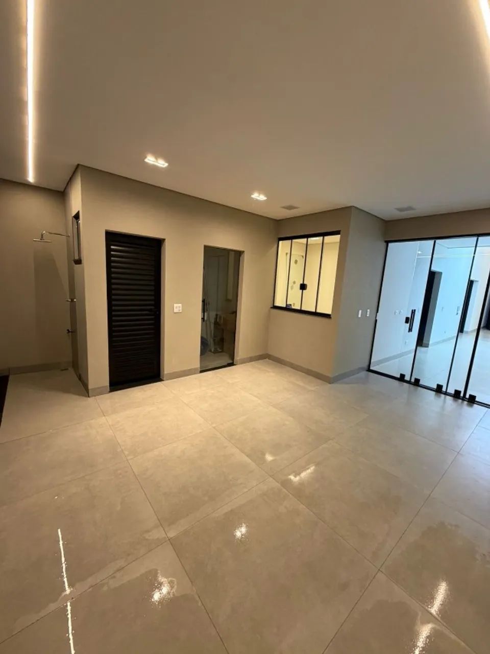  Lindissima Casa Prox ao Max Atacadista Maringá PR  - Foto 5