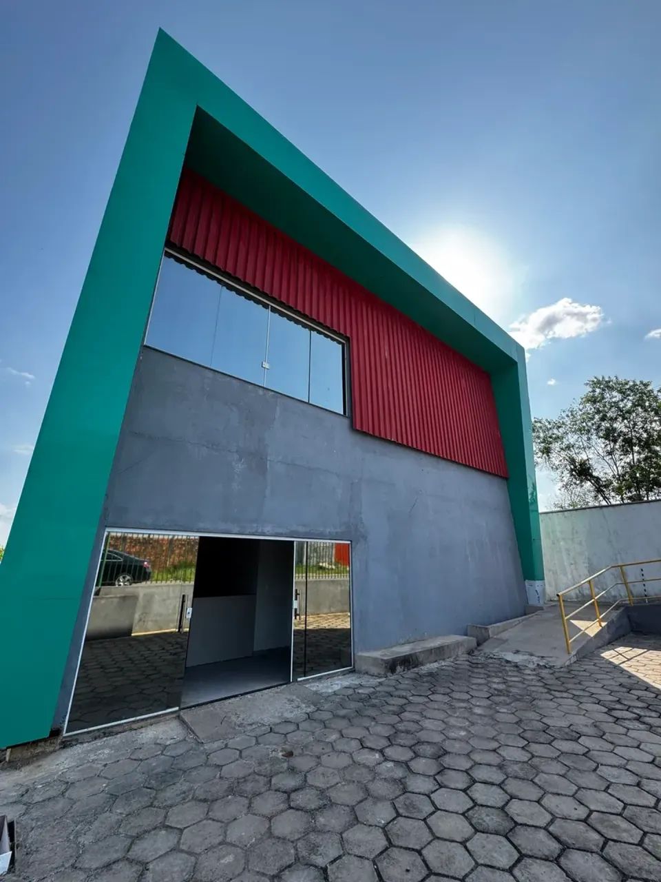 ALUGO GALPÃO NA VILA MARACUJÁ