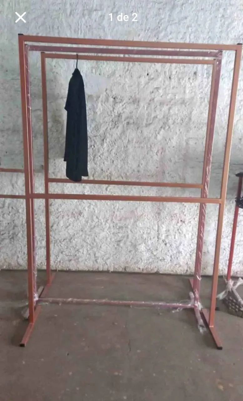 Vendo 2 araras de roupas  - Foto 3