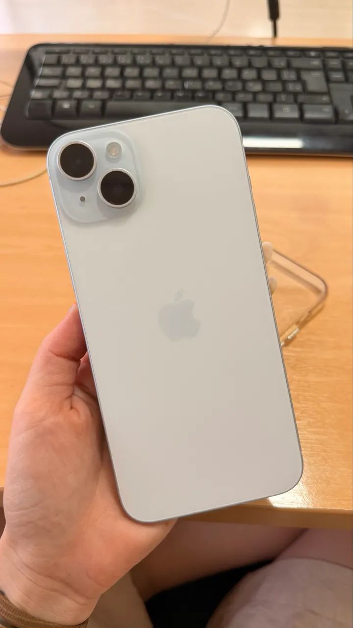 IPHONE 15 Plus - usado