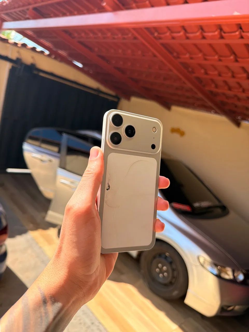 XS max - montado na carcaça do 17 pro max funcionando tudo - Foto 4