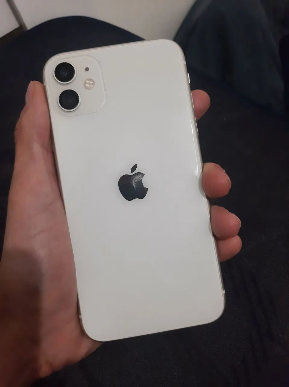 Iphone 11 128Gb branco.