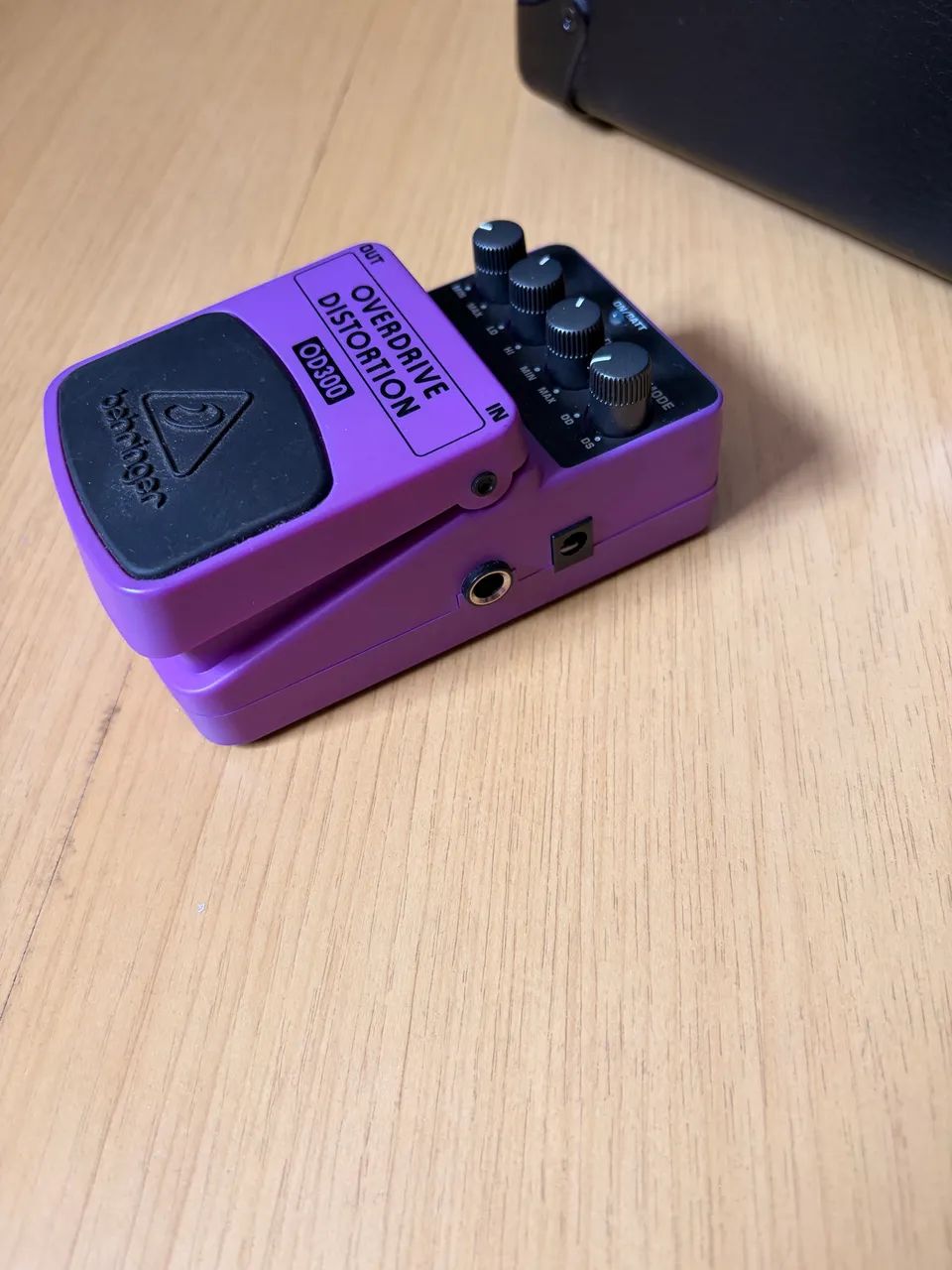 Pedal Behringer Overdrive Distortion OD300  - Foto 3