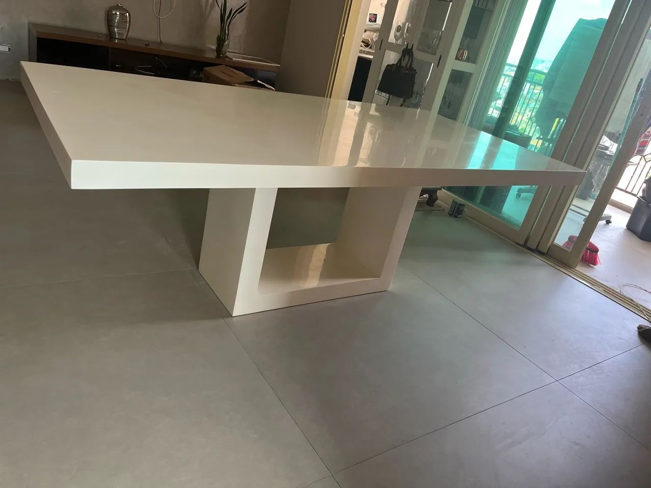 Mesa Laka branca