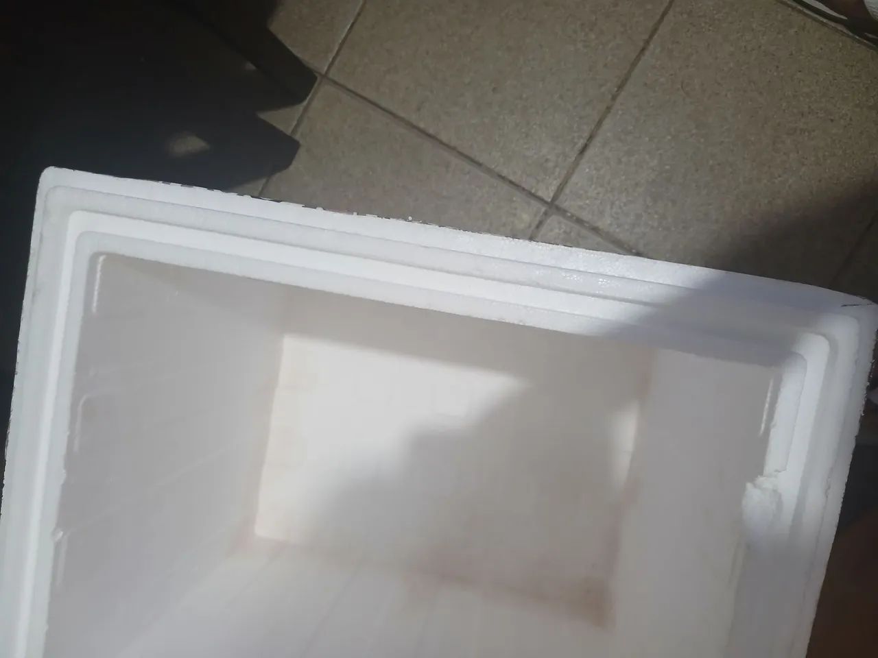 Vendo caixa de isopor 50 litros  - Foto 3