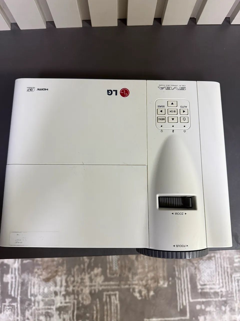 Projetor LG BE325-SP em ótimo estado - Imagem excelente e potente - Foto 5