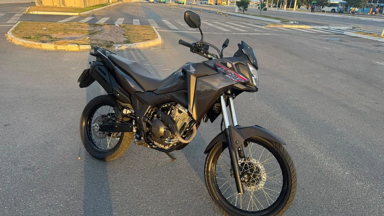 HONDA SAHARA 300 ABS 2026