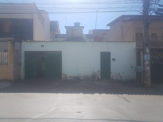 QN 07 vendo ótima lote com casa simples em uma localização excelente no Riacho Fundo 1. - Foto 3