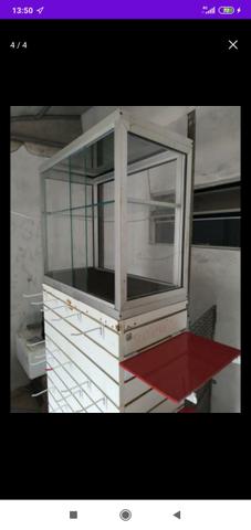 Vendo essa banca quiosque com vitrine toudo completa - Foto 2