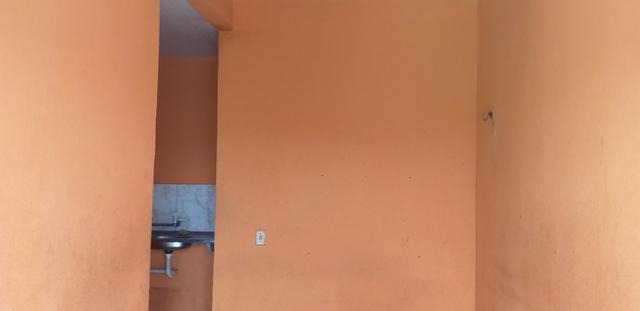 Vendo prédio de 3 pavimentos, c/8 kitinetes + ponto comercial, no Quintino Cunha - Foto 12
