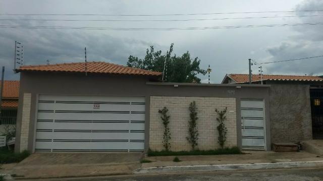 Casa pra vender em casa amarela