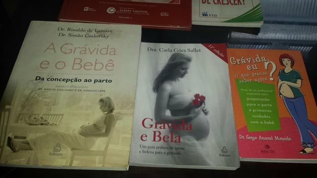 Livros para gestantes todos por 20.