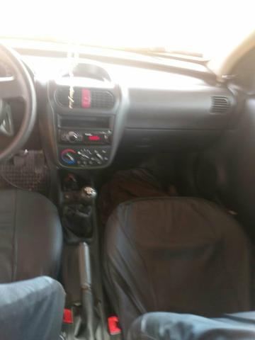 Vendo corsa 2011 completo tudo pago - Foto 6