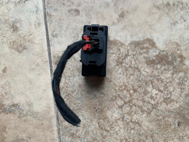 Botao pisca aletra ford transit original - Foto 3