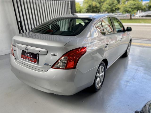 '4.000 de entrada' Nissan Versa SL 1.6 - Foto 5