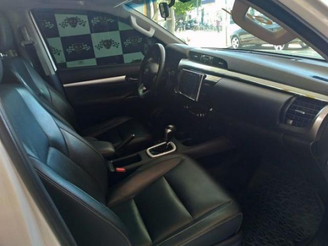 Toyota hilux 2017 2.7 srv 4x2 cd 16v flex 4p automÁtico - Foto 8