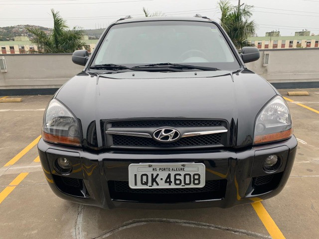 Vendo Camioneta Tucson hyundai 2010 completa - Foto 2