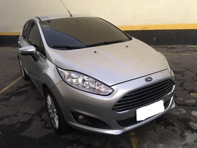 Ford new fiesta 2014 hatch 1.6 titanium top de linha com gnv 5 geraçao