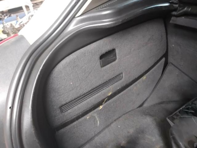 Acabamento lateral porta malas Audi A3 2002