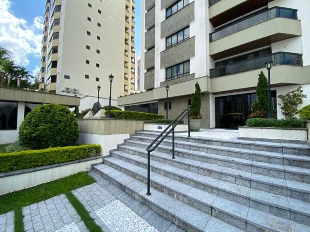 Permuta, 3 suites 3 vagas, 1 por andar, 240m2 - Jd. Analia Franco