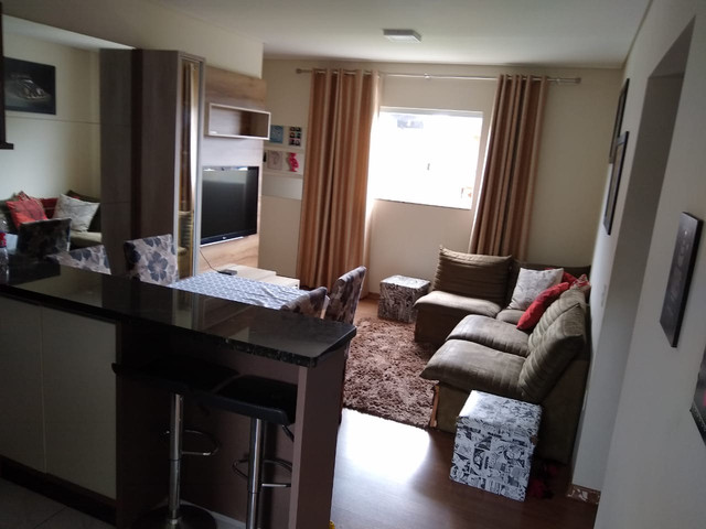 Alugo quarto para 1 pessoa, sexo feminino bairro IRIRIU