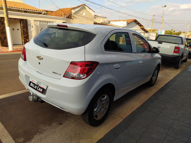 Onix LT 2016 Completo - Impecável - Analiso trocas - Foto 6