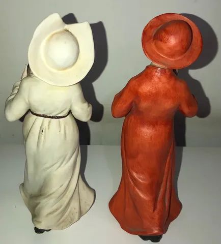 Porcelanas religiosas freira e padre Capodimonte  - Foto 5