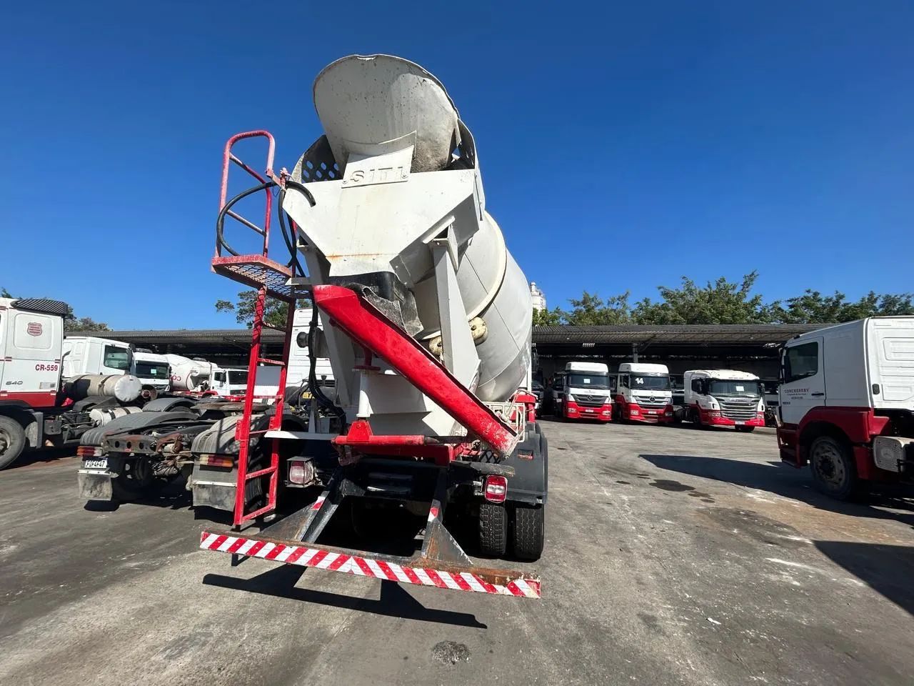 Caminhão betoneira Volkswagen 26.280 ano 2017/18 / Balão Siti 8M - Foto 2