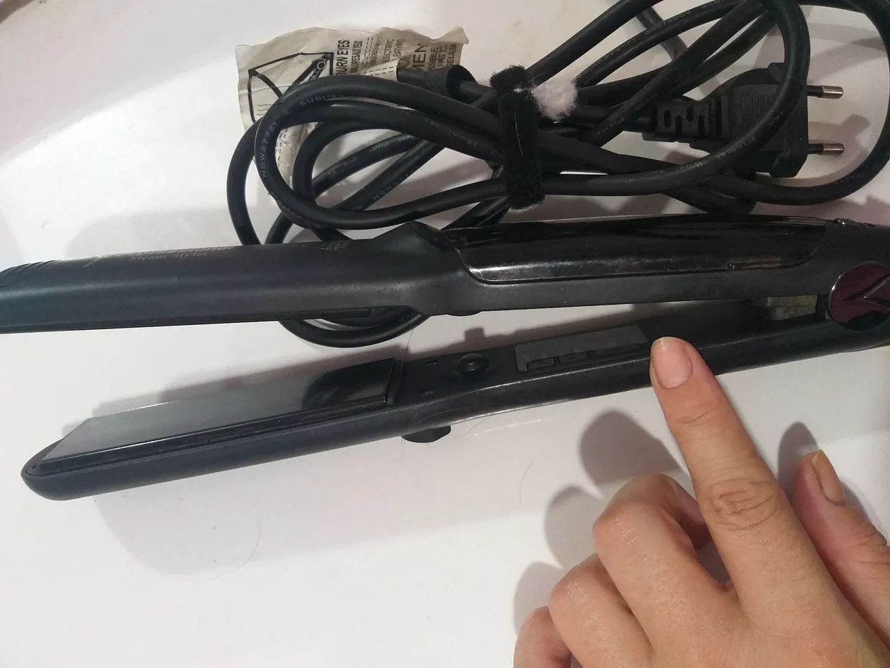 Prancha de cabelo Steam Styler (seminova)