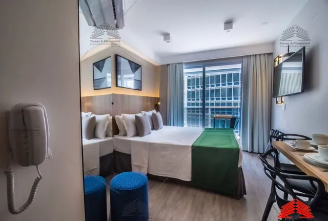 Studio Moderno no Centro de São Paulo, mobiliado, com 1 dormitório, varanda, banheiro, coz
