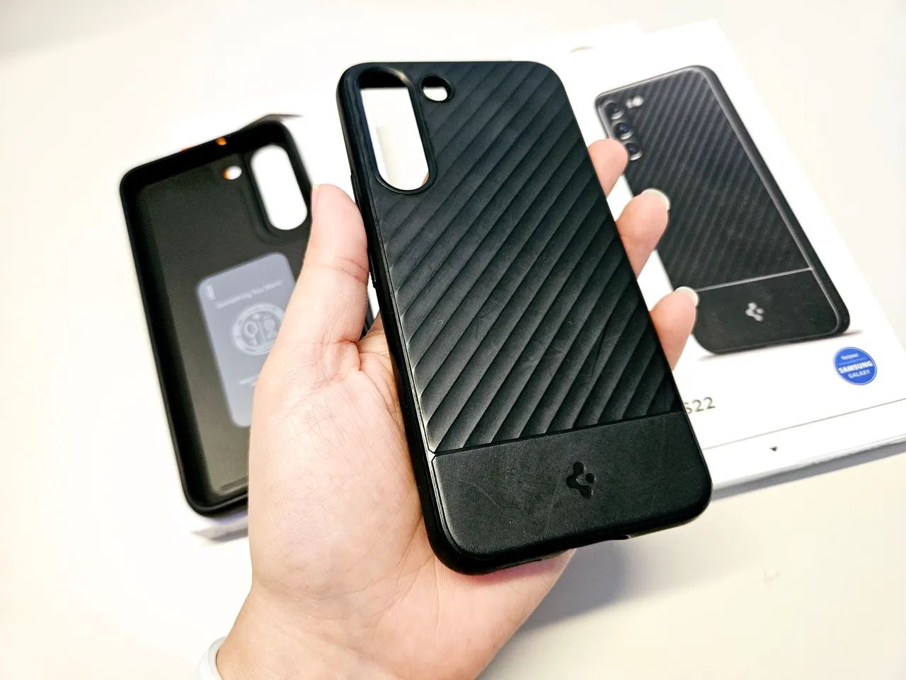 Duas capas Spigen para Samsung S22 - Foto 5