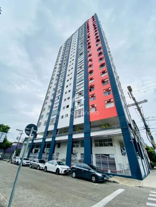 //Alugo Sala Comercial com 140 M2 no Centro 