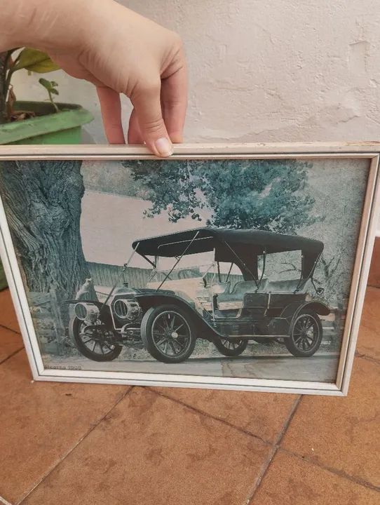 Quadro antigo de um carro antigo - Foto 2