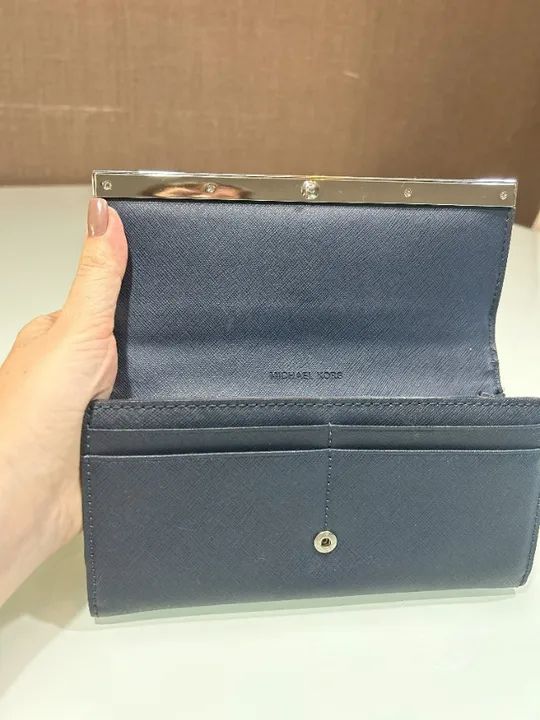 Carteira MICHAEL KORS - Original - Azul Marinho - Foto 2