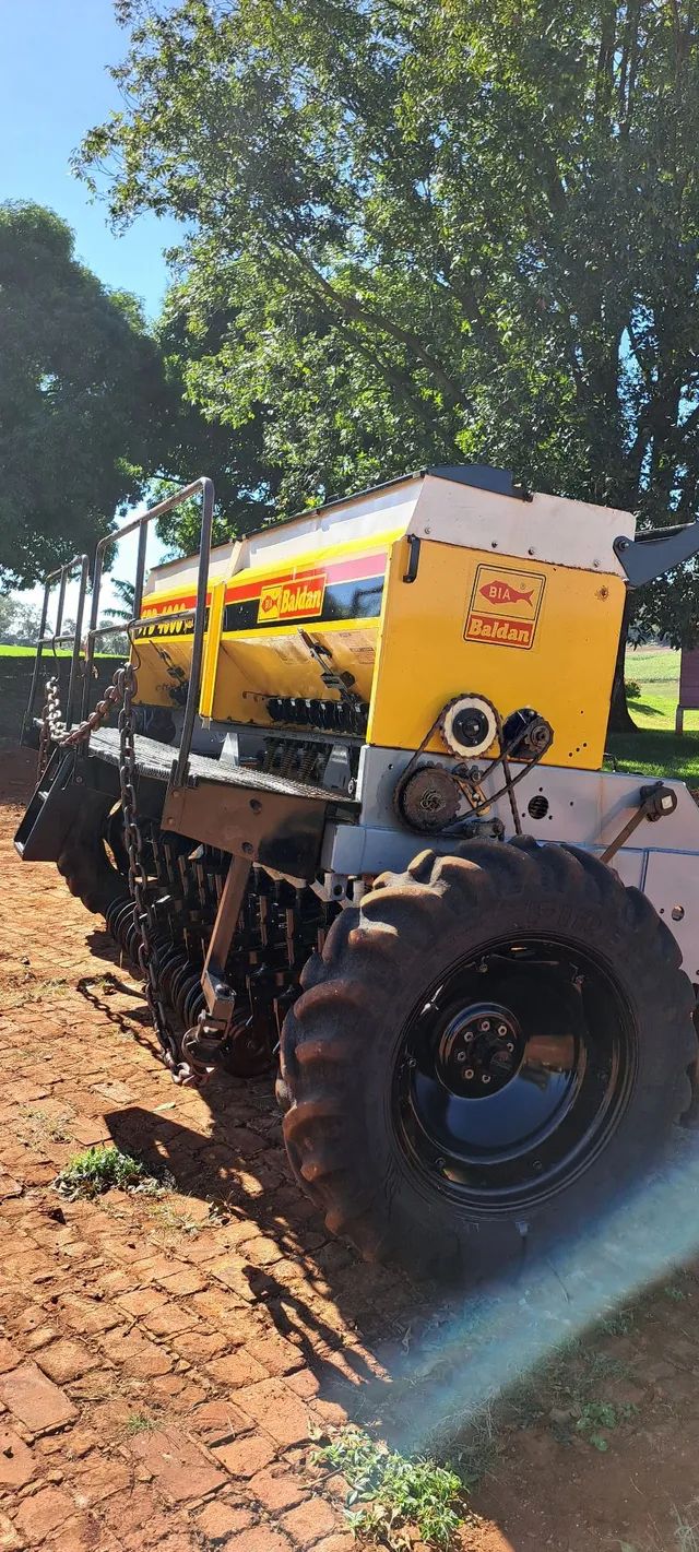 Semeadeira de trigo baldan 20 linha  - Foto 3