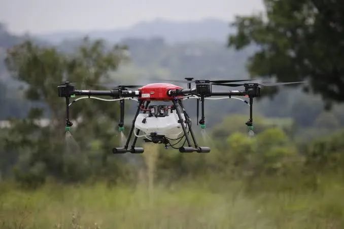 Drone Pulverizador Pelicano 2022 TF10L