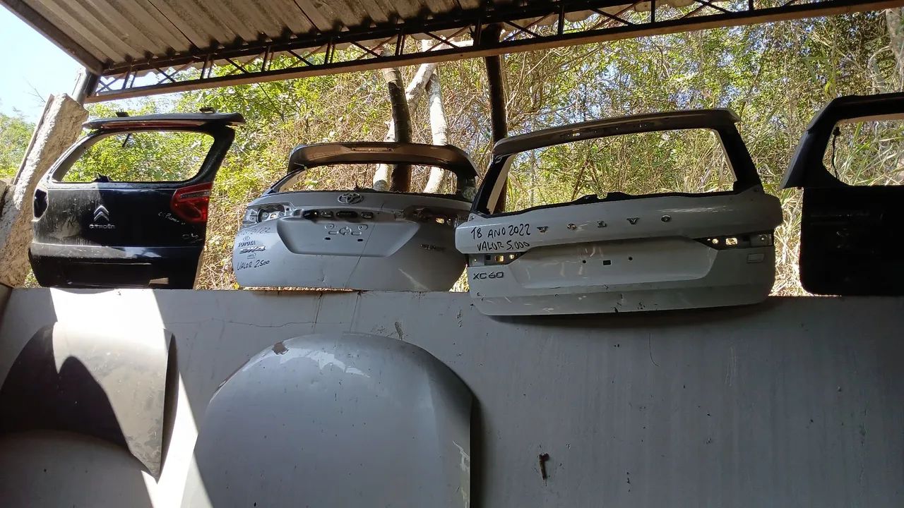 Tampa de mala hilux sw4 2012/20