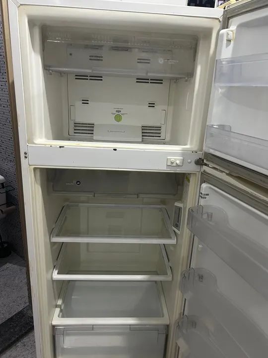 Geladeira Duplex em ótimo estado - Foto 3