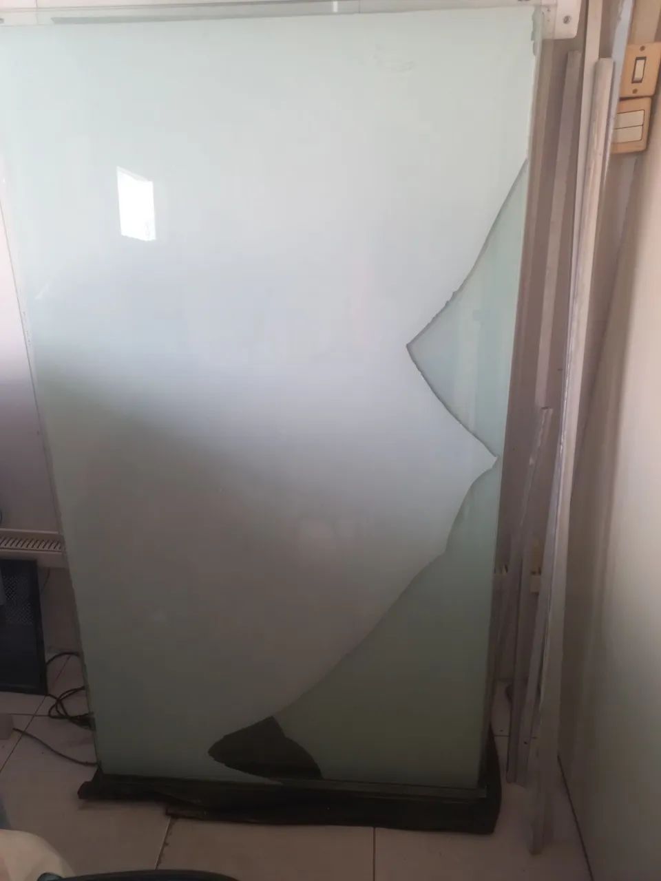 Janelão de Vidro Fixo 64573572099842120