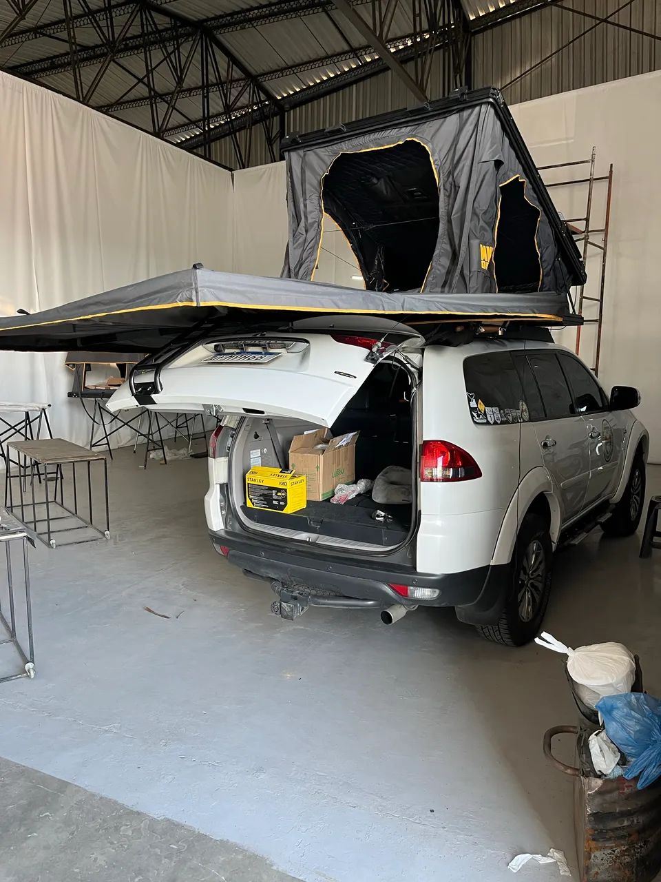 Barraca de teto mkk 140 e toldo asa de morcego - Foto 2