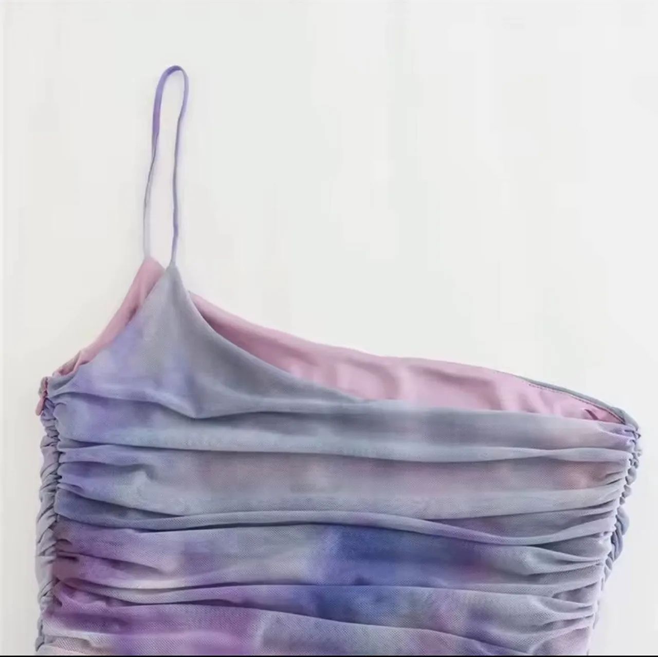Vestido Longo de Malha com Decote Assimétrico Lilás - Foto 4