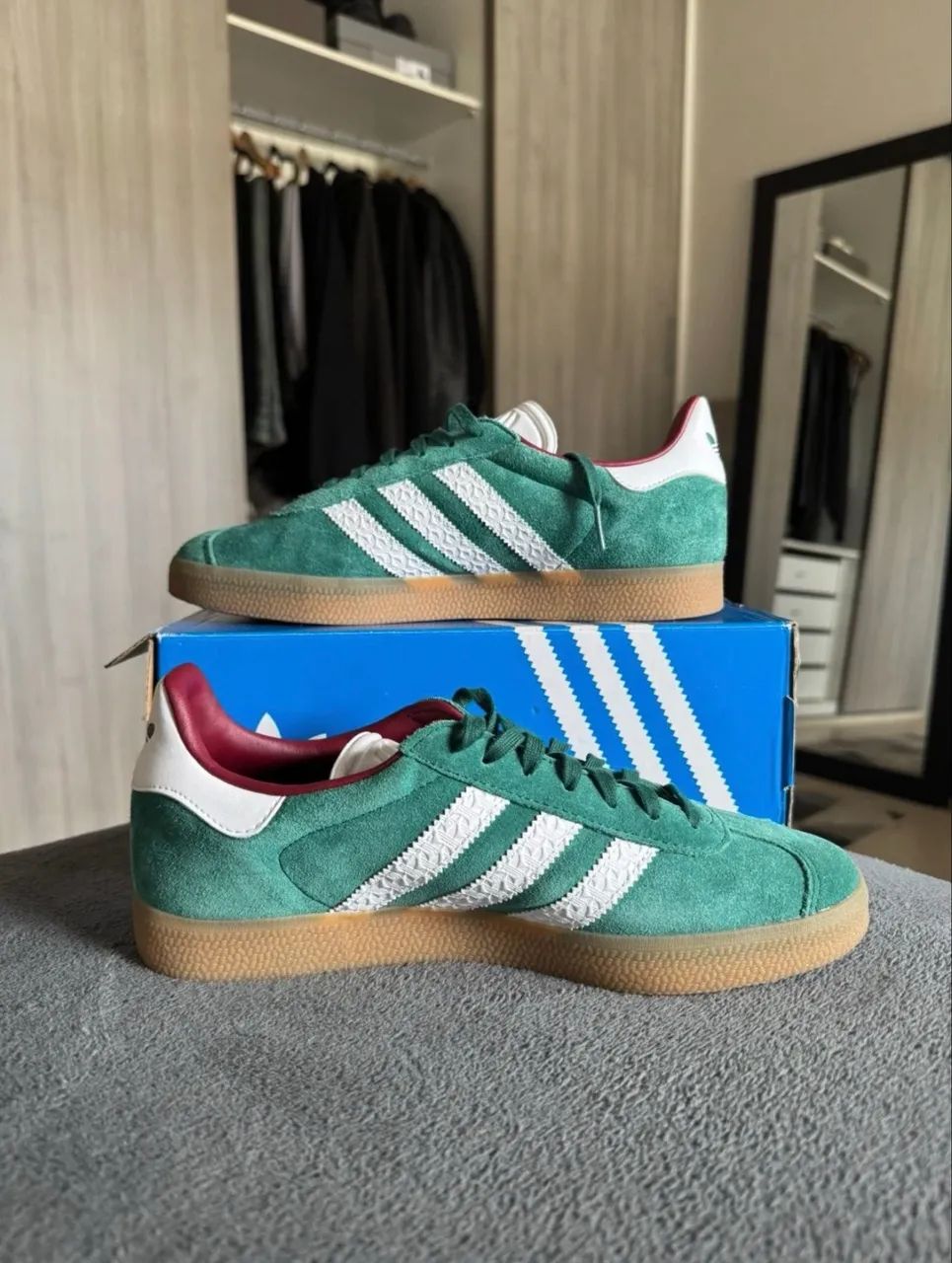 Adidas gazelle verde camurça  - Foto 3