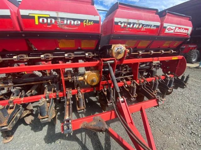 Plantadeira Baldan - SPE Top Line 4500 Speed Box, 9 Linhas. Fabricação 2017 - Foto 5