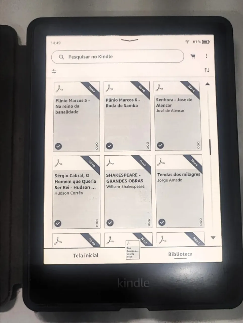 Kindle Paperwhite geração 11 com 80 livros, pouco uso e ótimo preço.