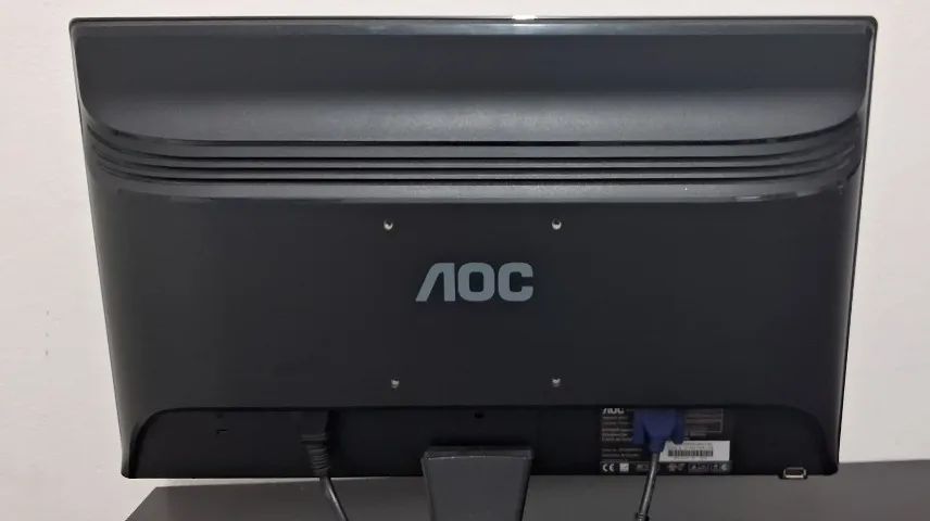 MONITOR VGA 20" - AOC  - Foto 2