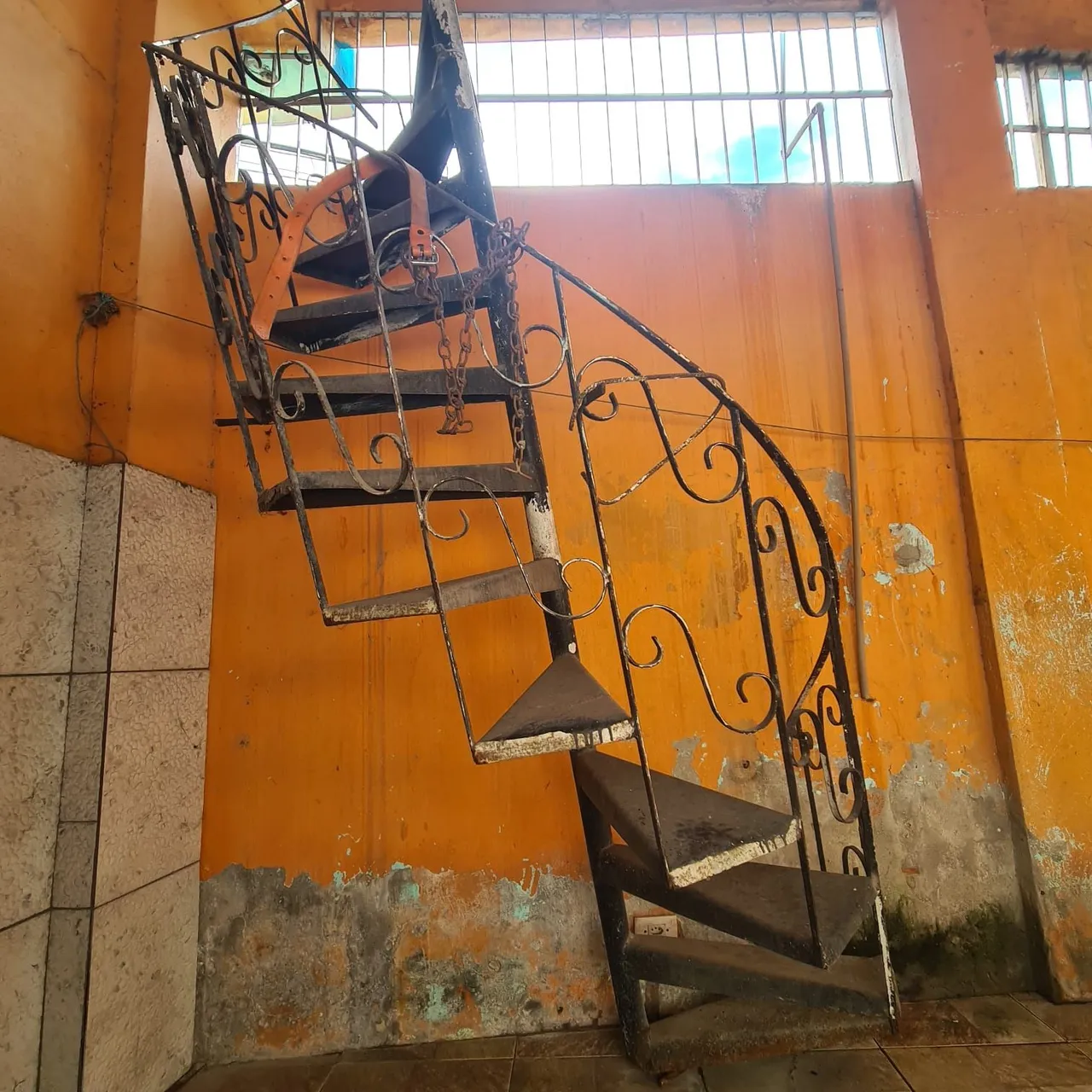 Escada Caracol de Ferro